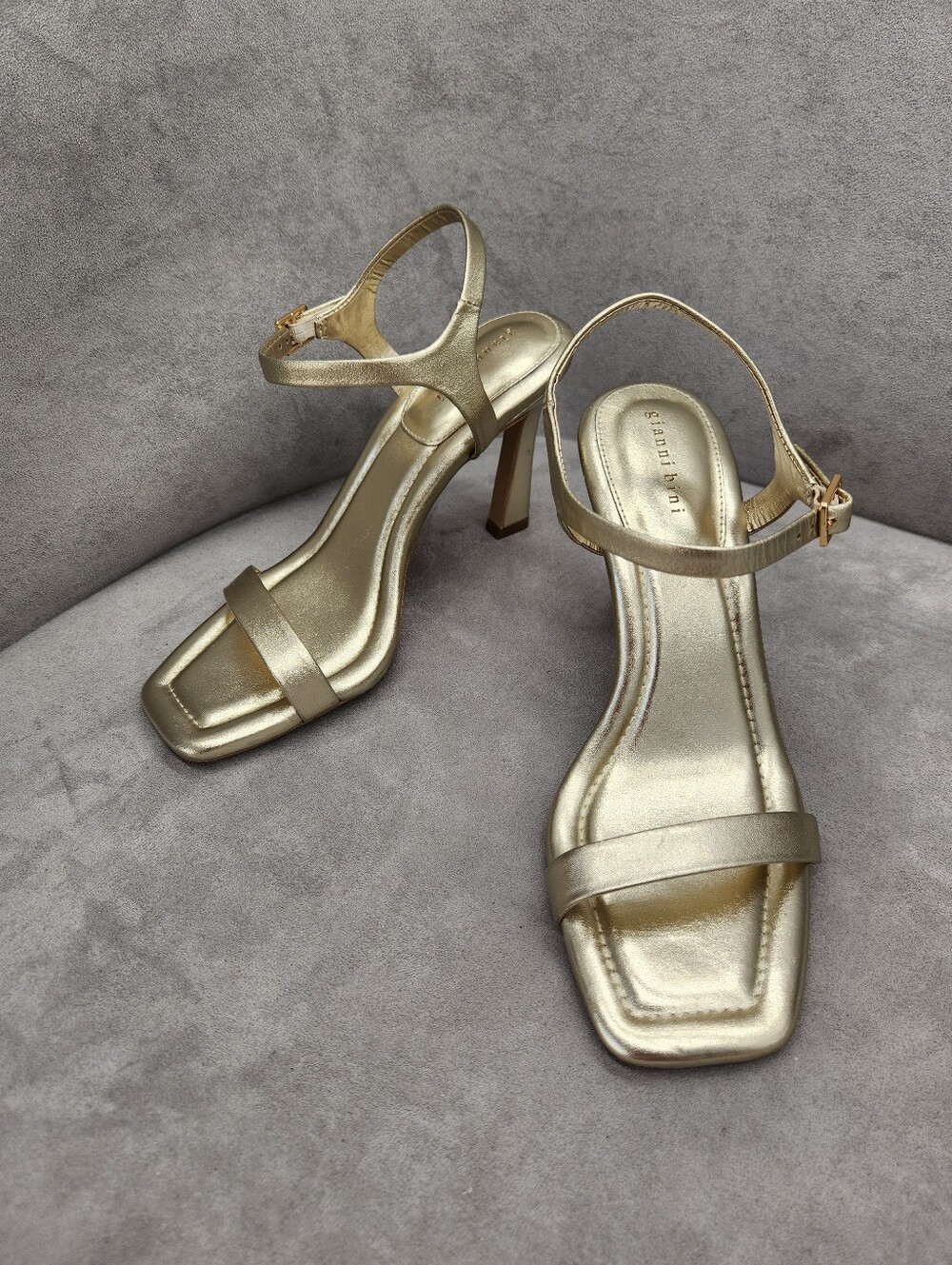Gianni Bini Heeled Sandals 9 Golden Leather Blakye Strappy Dressy Glossy New$110